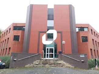 Más detalles de 6 Rue Jean Pierre Timbaud, Montigny-le-Bretonneux - Oficina en venta