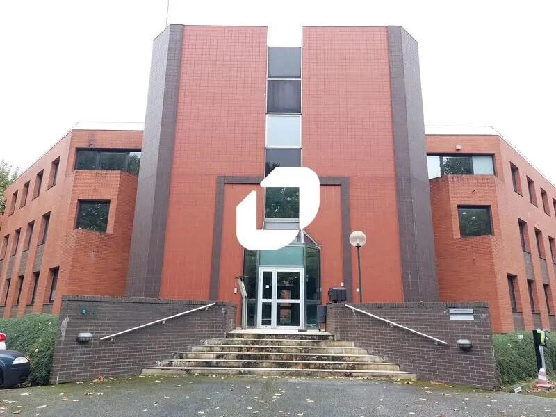 6 Rue Jean Pierre Timbaud, Montigny-le-Bretonneux en venta Foto del edificio- Imagen 1 de 16