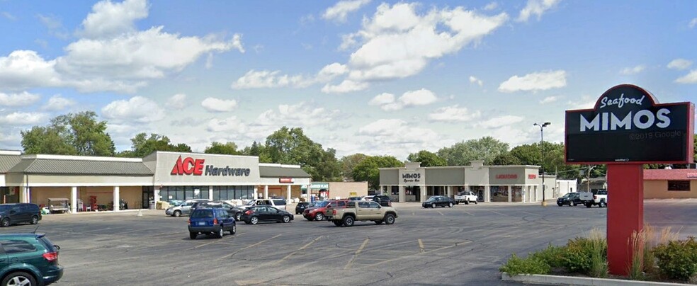 415-461 E Liberty St, Wauconda, IL en alquiler - Foto del edificio - Imagen 3 de 4