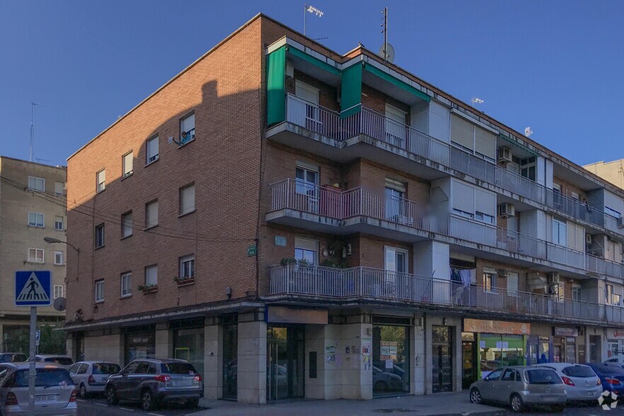 Plaza San Pedro Y San Pablo, 9, Coslada, Madrid en alquiler - Foto del edificio - Imagen 2 de 2