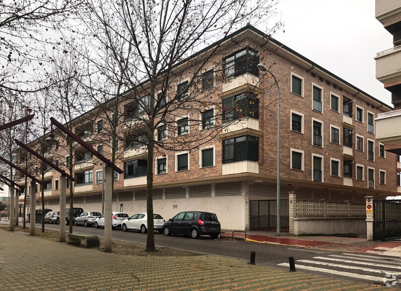 Avenida Talavera de Perú, 4, Talavera de la Reina, Toledo en venta - Foto principal - Imagen 1 de 1