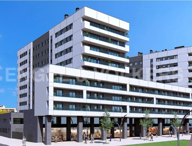 Edificio residencial en Badalona, Barcelona en venta - Foto del edificio - Imagen 2 de 2