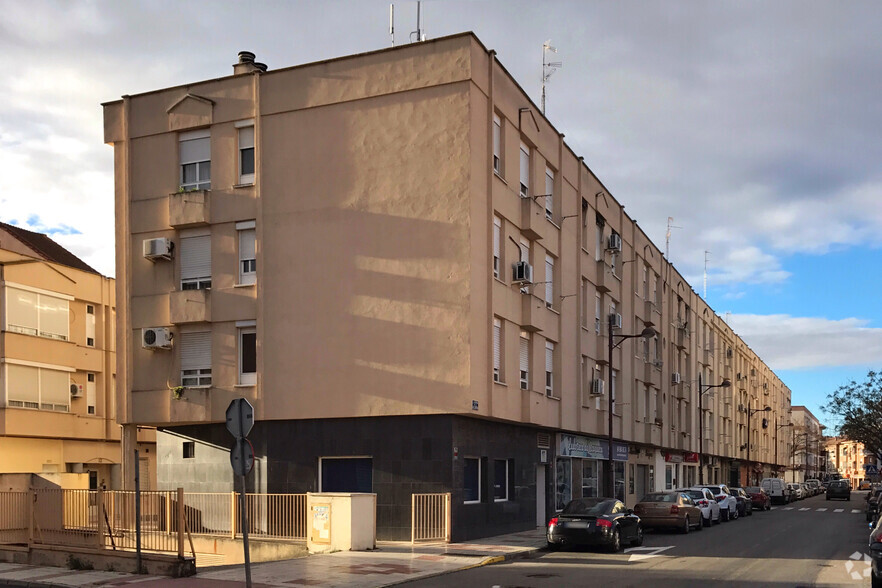 Avenida De La Alcárria, 5, Azuqueca de Henares, Guadalajara en alquiler - Foto del edificio - Imagen 3 de 3