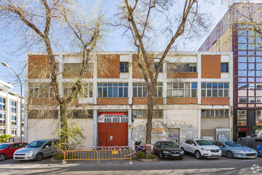 Calle Miguel Yuste, 33, Madrid, Madrid en alquiler - Foto del edificio - Imagen 2 de 10