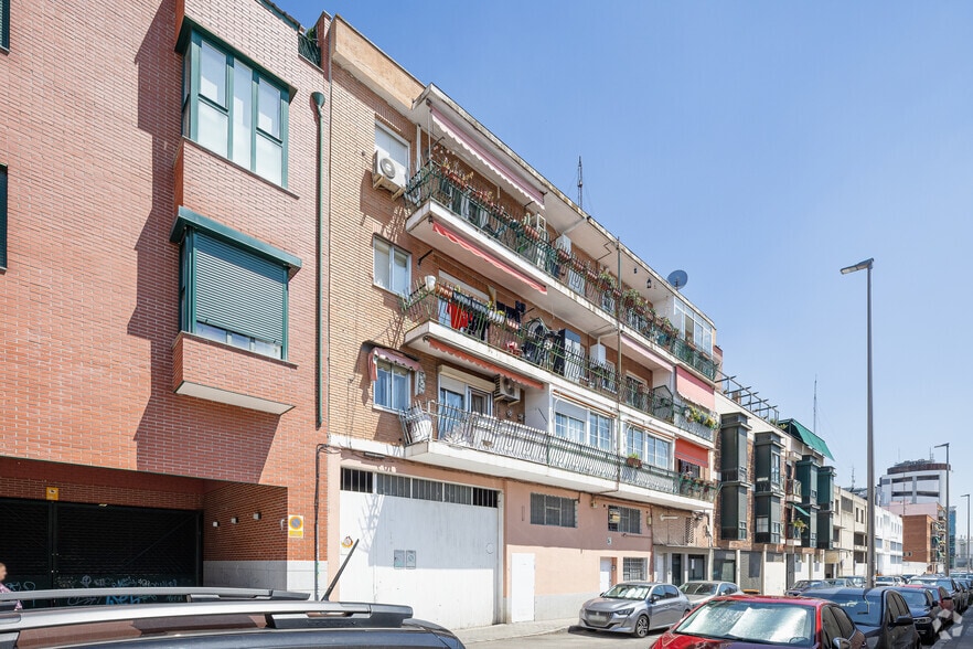 Calle Argos, 23, Madrid, Madrid en alquiler - Foto del edificio - Imagen 2 de 3