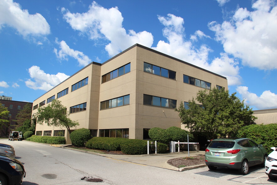 29099-29133 Health Campus Dr, Cleveland, OH en alquiler - Foto del edificio - Imagen 1 de 6