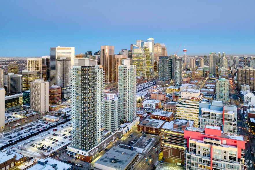 903 10th Ave SW, Calgary, AB en alquiler - Vista aérea - Imagen 3 de 26