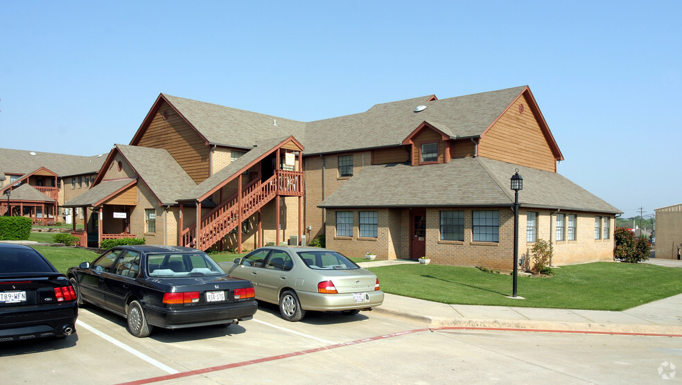 416 N Main St, Euless, TX en alquiler - Foto del edificio - Imagen 2 de 5