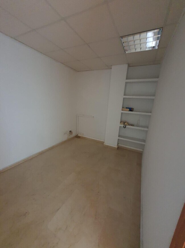 Más detalles de Calle Caminos, 4, SEVILLA - Oficina en alquiler