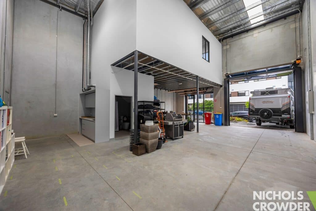 13-19 Ambrose Avenue, Cheltenham, VIC 3192 - Unidad 15 - - Foto del interior - Image 2 of 7