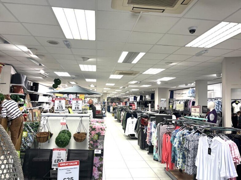 32-33 Market Pl, Wokingham en alquiler - Foto del edificio - Imagen 3 de 3