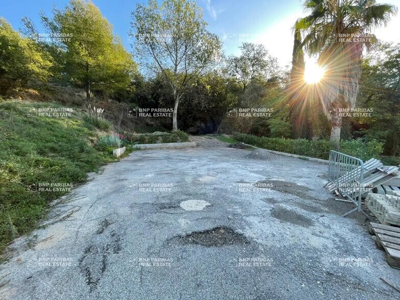 Terreno en Nice en alquiler - Foto del edificio - Imagen 1 de 9