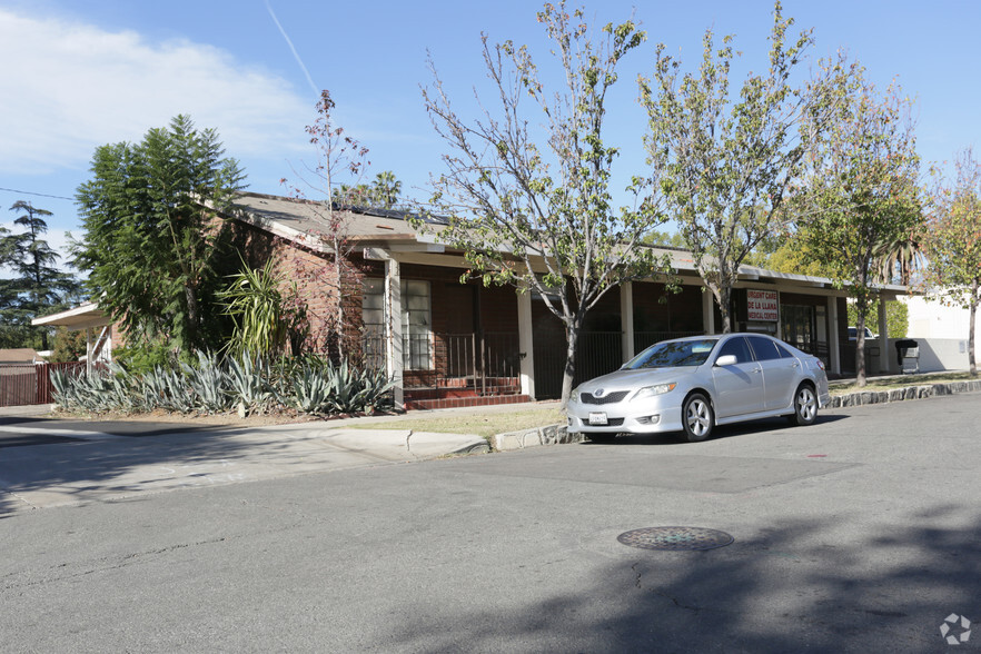 521-525 N Laurel Ave, Ontario, CA en venta - Foto principal - Imagen 1 de 12