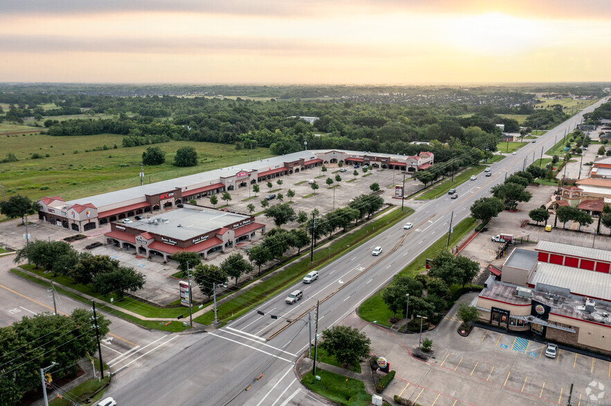 8201-8209 Broadway St, Pearland, TX en alquiler - Foto del edificio - Imagen 2 de 11