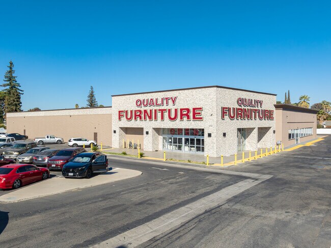 Más detalles de 3792 Ming Ave, Bakersfield, CA - Local en venta