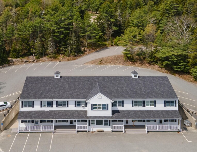 1049 Main St, Mount Desert, ME en venta - Foto principal - Imagen 1 de 19