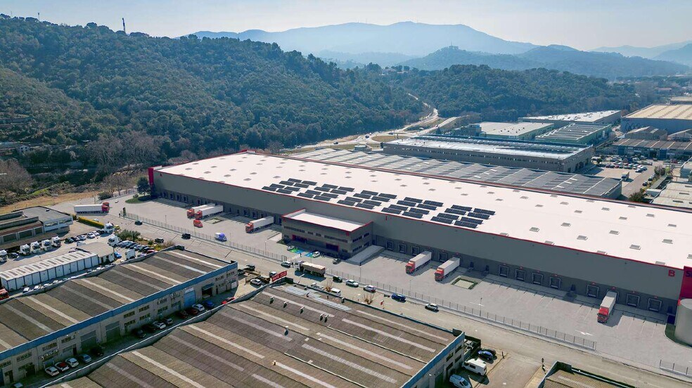 Carrer Can Fenosa, 1-21, Martorelles, Barcelona en alquiler - Foto de la construcción - Imagen 2 de 6