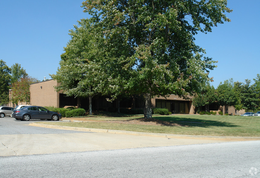 2425 Park Central Blvd, Decatur, GA en venta - Foto principal - Imagen 1 de 4