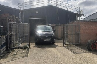 1-5 Craven Way, Newmarket en alquiler Foto del edificio- Imagen 2 de 3