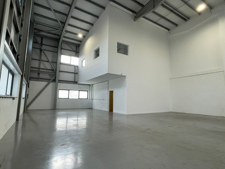 Arrowhead Rd, Ashford en alquiler - Foto del interior - Imagen 3 de 19