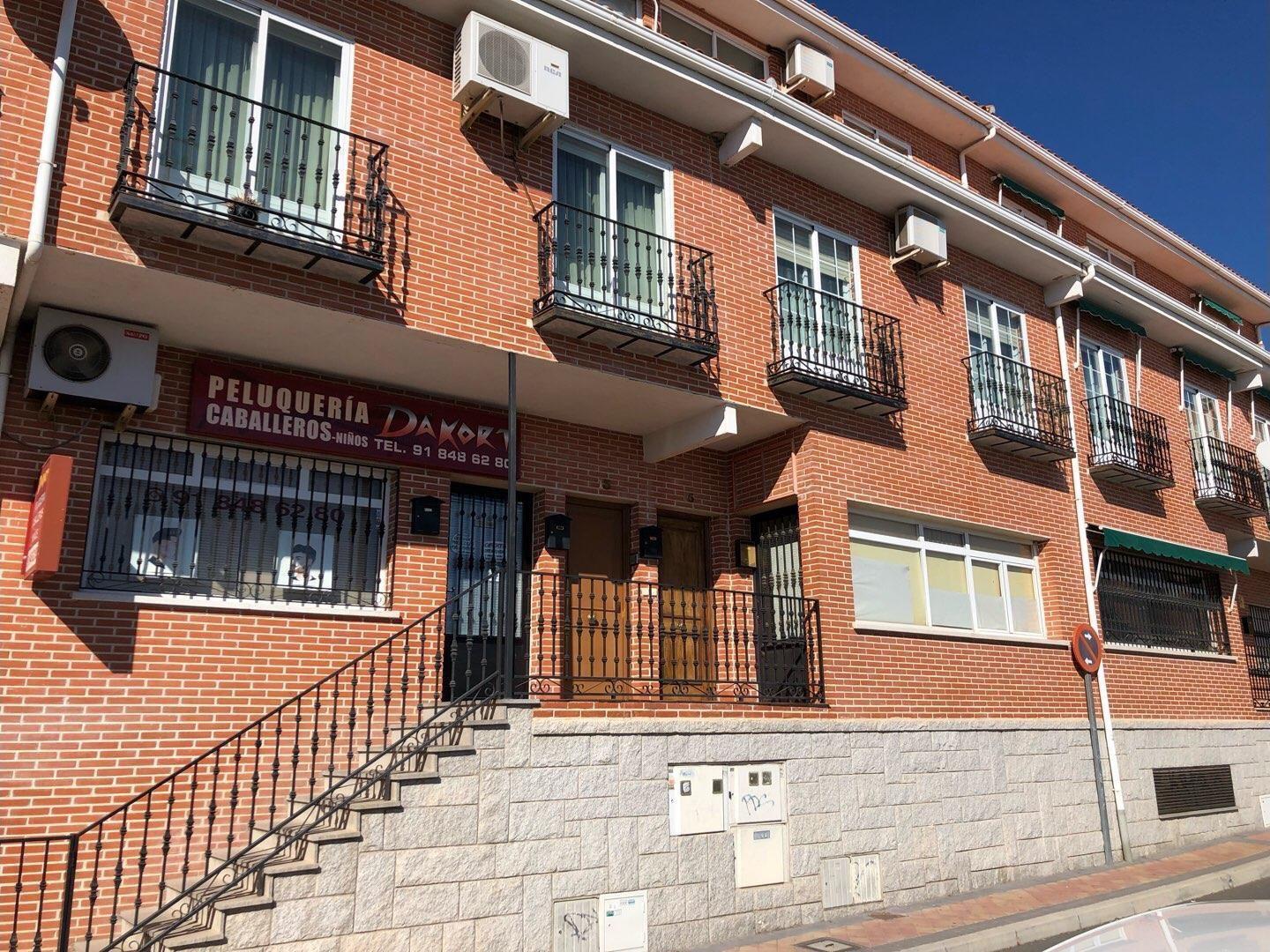 Local en Colmenar Viejo, Madrid en alquiler Foto del edificio- Imagen 1 de 3