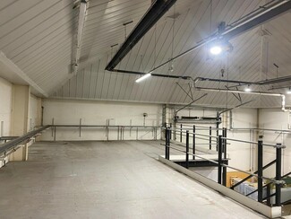 Más detalles de Springwood Way, Macclesfield - Oficina, nave en alquiler