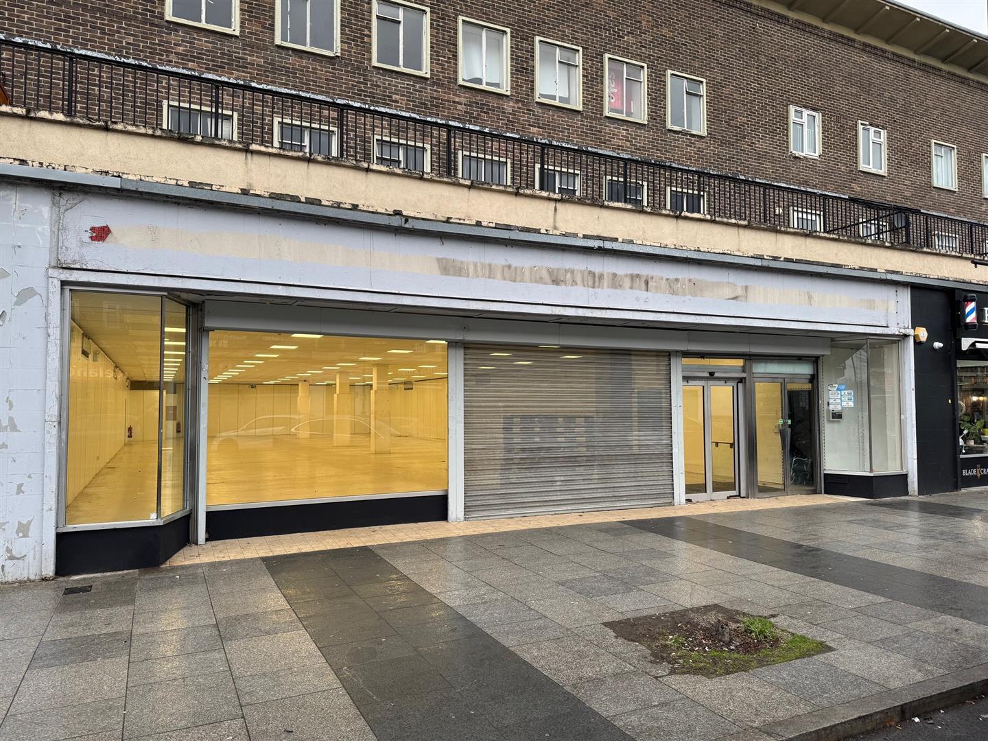 33-37 The Broadway, Loughton en alquiler Foto del edificio- Imagen 1 de 32