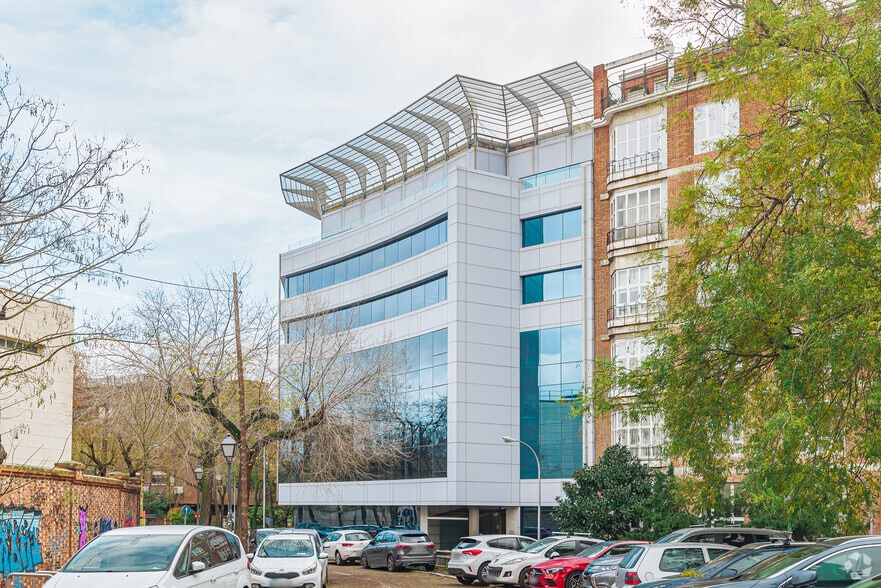 Calle de Pedro de Valdivia, 10, Madrid, Madrid en alquiler - Foto del edificio - Imagen 2 de 5