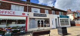 Más detalles de 36-54 Newlands Park Dr, Scarborough - Local en venta