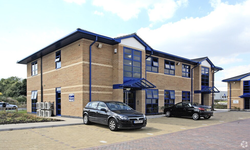 Talavera Way, Northampton en alquiler - Foto del edificio - Imagen 2 de 4