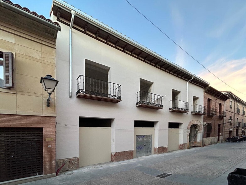 Local en Alcalá de Henares, Madrid en alquiler - Foto del edificio - Imagen 3 de 4