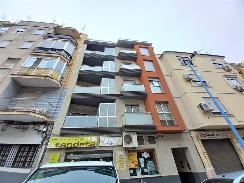 Local en Xàtiva, Valencia en venta - Foto principal - Imagen 1 de 15