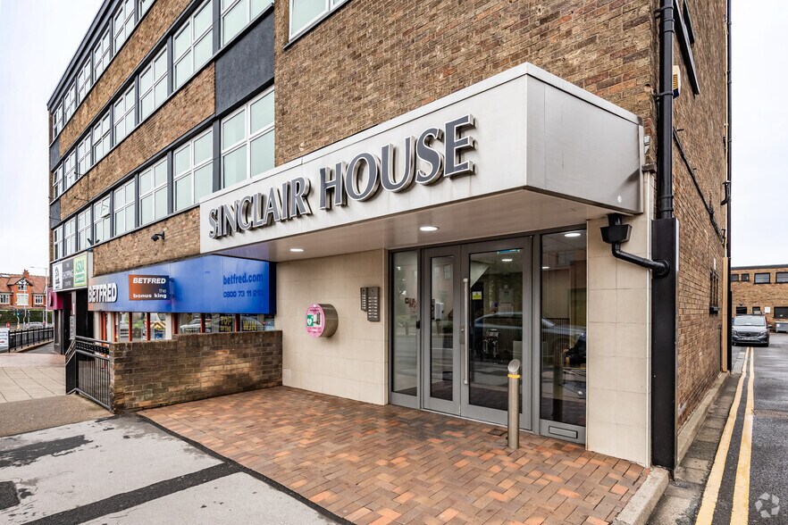 11 Station Rd, Cheadle en alquiler - Foto del edificio - Imagen 2 de 4