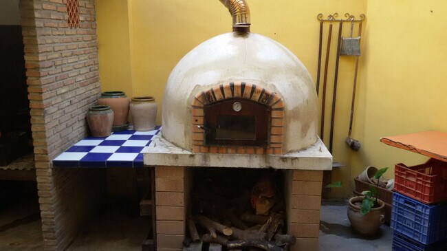 Más detalles de Pla?a del Ayuntamiento, València - Local en venta