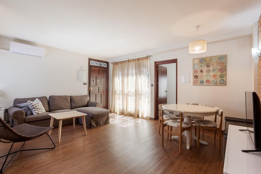 Calle Buensuceso, 30, Granada, Granada en venta - Foto del edificio - Imagen 3 de 39