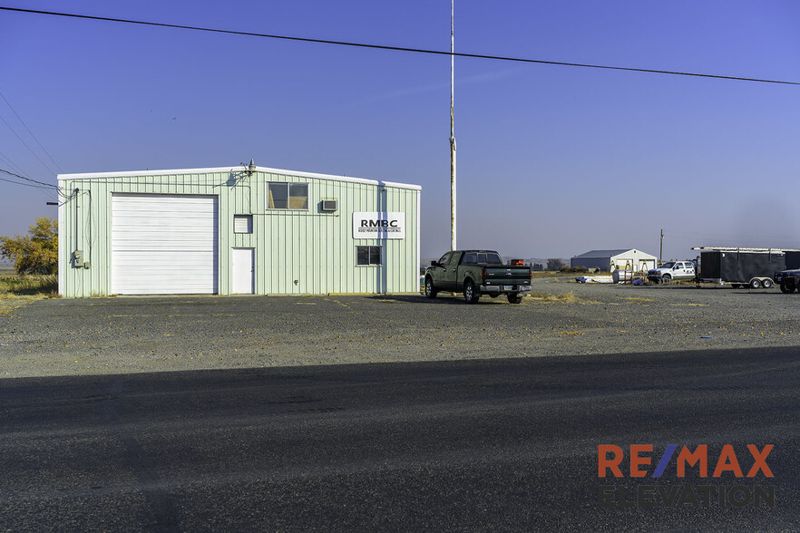 699 Lane 9, Powell, WY en venta - Foto del edificio - Imagen 2 de 54