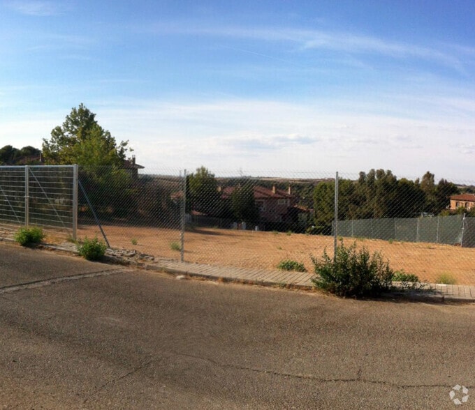 Terreno en Olías del Rey, Toledo en venta - Foto del edificio - Imagen 3 de 3