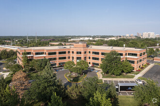 505 Huntmar Park Dr, Herndon, VA - vista aérea  vista de mapa - Image1