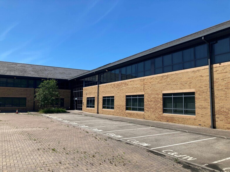 5-7 Cefn Coed, Taffs Well en venta - Foto del edificio - Imagen 2 de 2