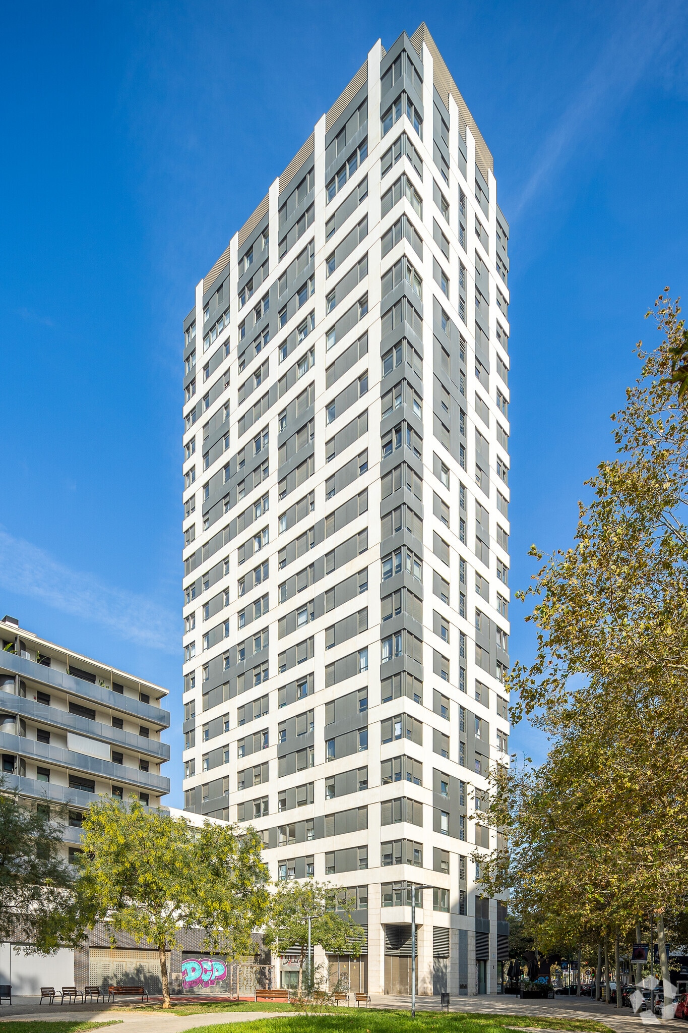 Carrer de Fluvià, 95, Barcelona, Barcelona en venta Foto principal- Imagen 1 de 4