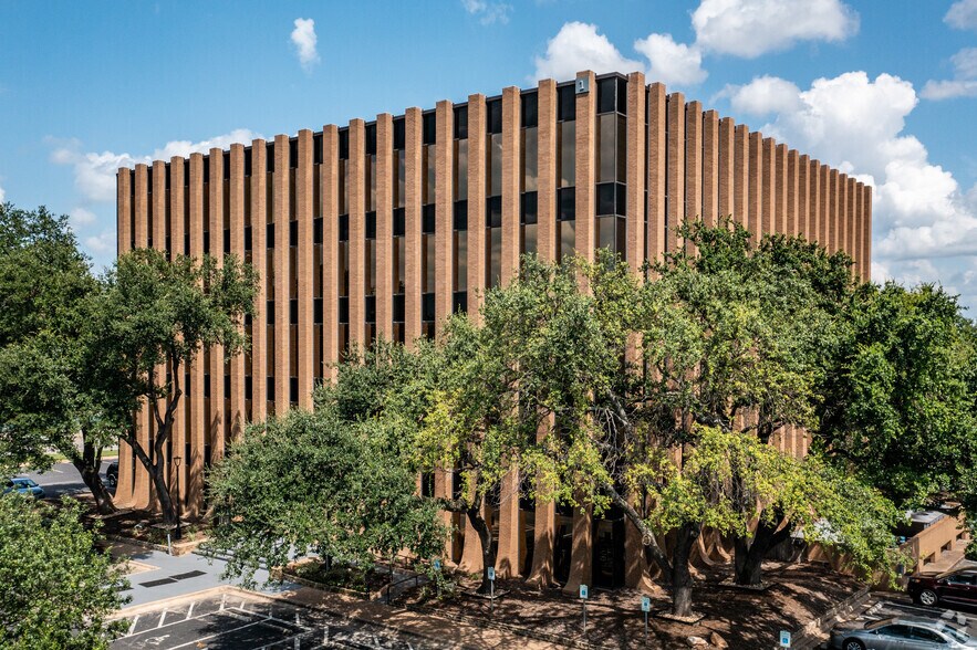 7700 Chevy Chase Dr, Austin, TX en alquiler - Foto del edificio - Imagen 1 de 22