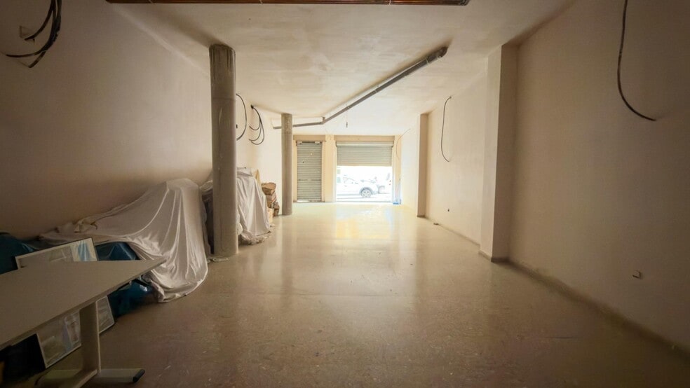 Local en Cieza en venta - Foto del interior - Imagen 1 de 3