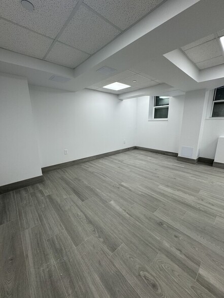 35-30 81st St, Jackson Heights, NY en alquiler - Foto del interior - Imagen 2 de 10