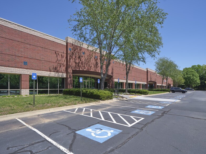 4000 Johns Creek Ct, Suwanee, GA en alquiler - Foto del edificio - Imagen 1 de 13