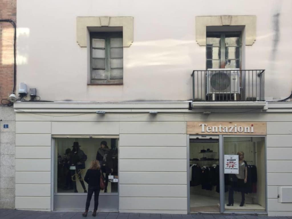 Carrer Santa Anna, 3, Granollers, BAR 08401 - - - Foto del interior - Image 2 of 15