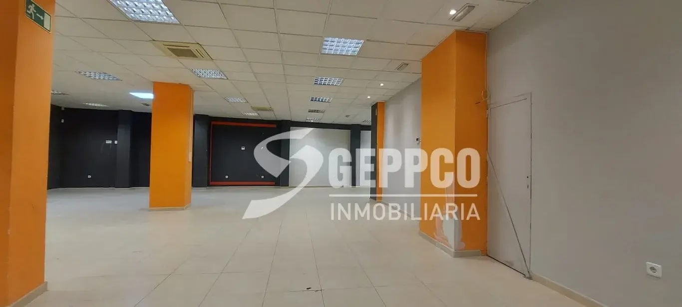 Calle de Cartagena, Madrid, MAD 28002 - Unidad - - - Foto del interior - Image 1 of 6