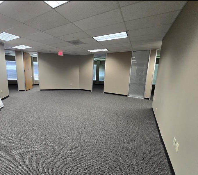 9703 Richmond Ave, Houston, TX en alquiler Foto del interior- Imagen 1 de 3