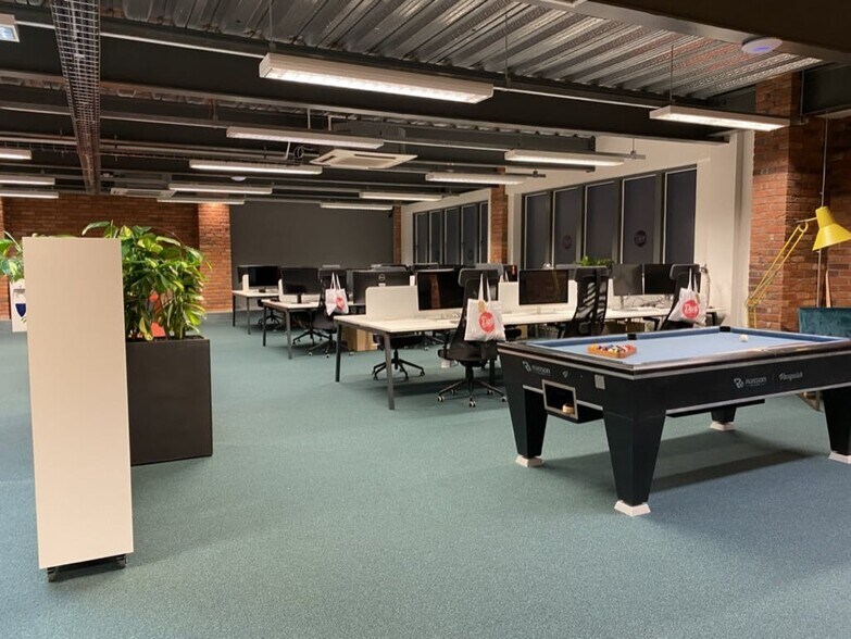 Thomas Ln, Bristol en venta - Foto del edificio - Imagen 3 de 8