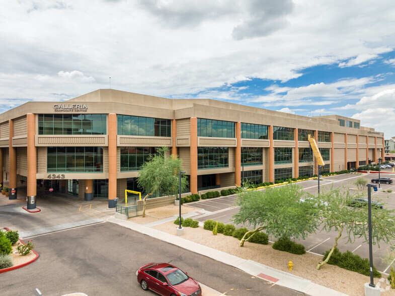 4343 N Scottsdale Rd, Scottsdale, AZ en alquiler - Foto del edificio - Imagen 3 de 6