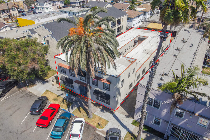 936 Olive Ave, Long Beach, CA en venta - Foto del edificio - Imagen 2 de 7